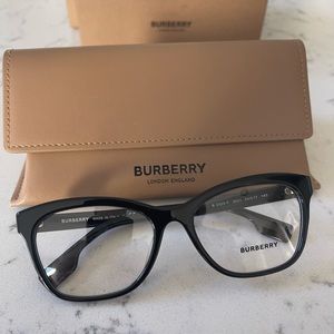 Brand New BURBERRY glasses